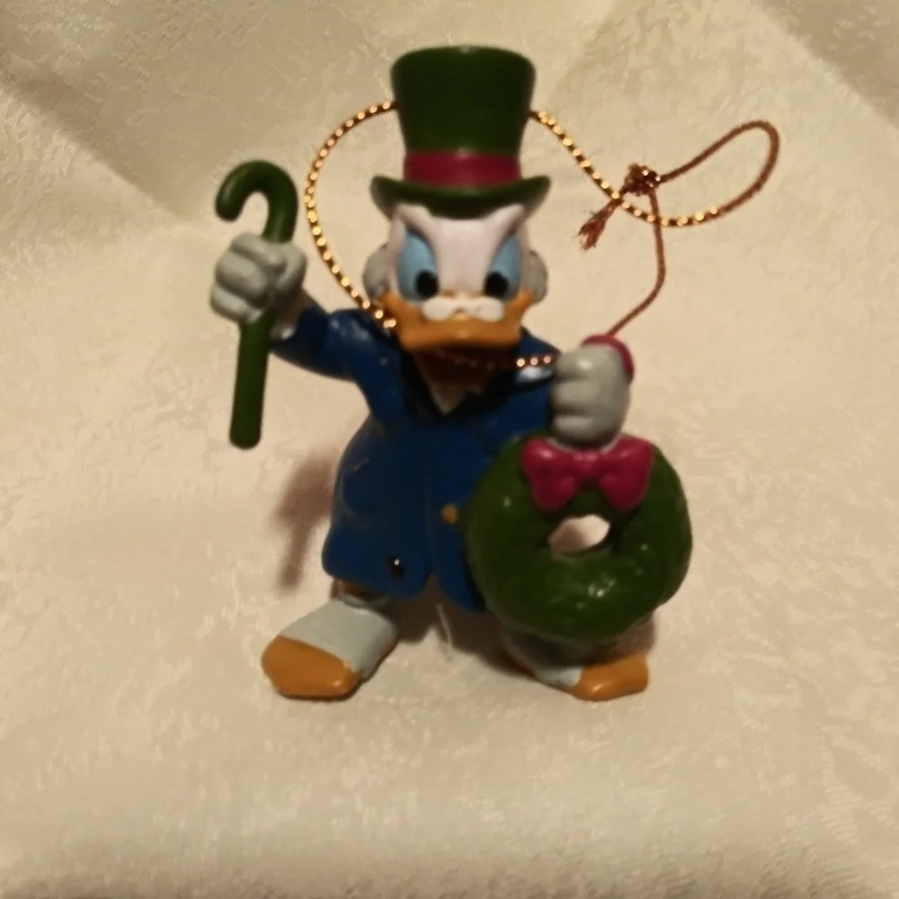 Donald Duck Holiday Ornament